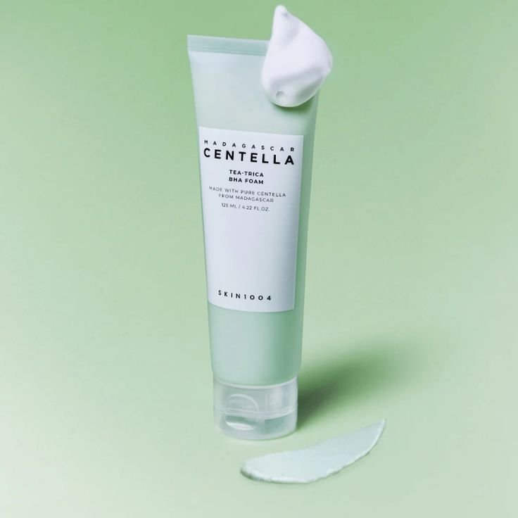 SKIN1004 Madagascar Centella Tea-Trica BHA Foam Cleanser