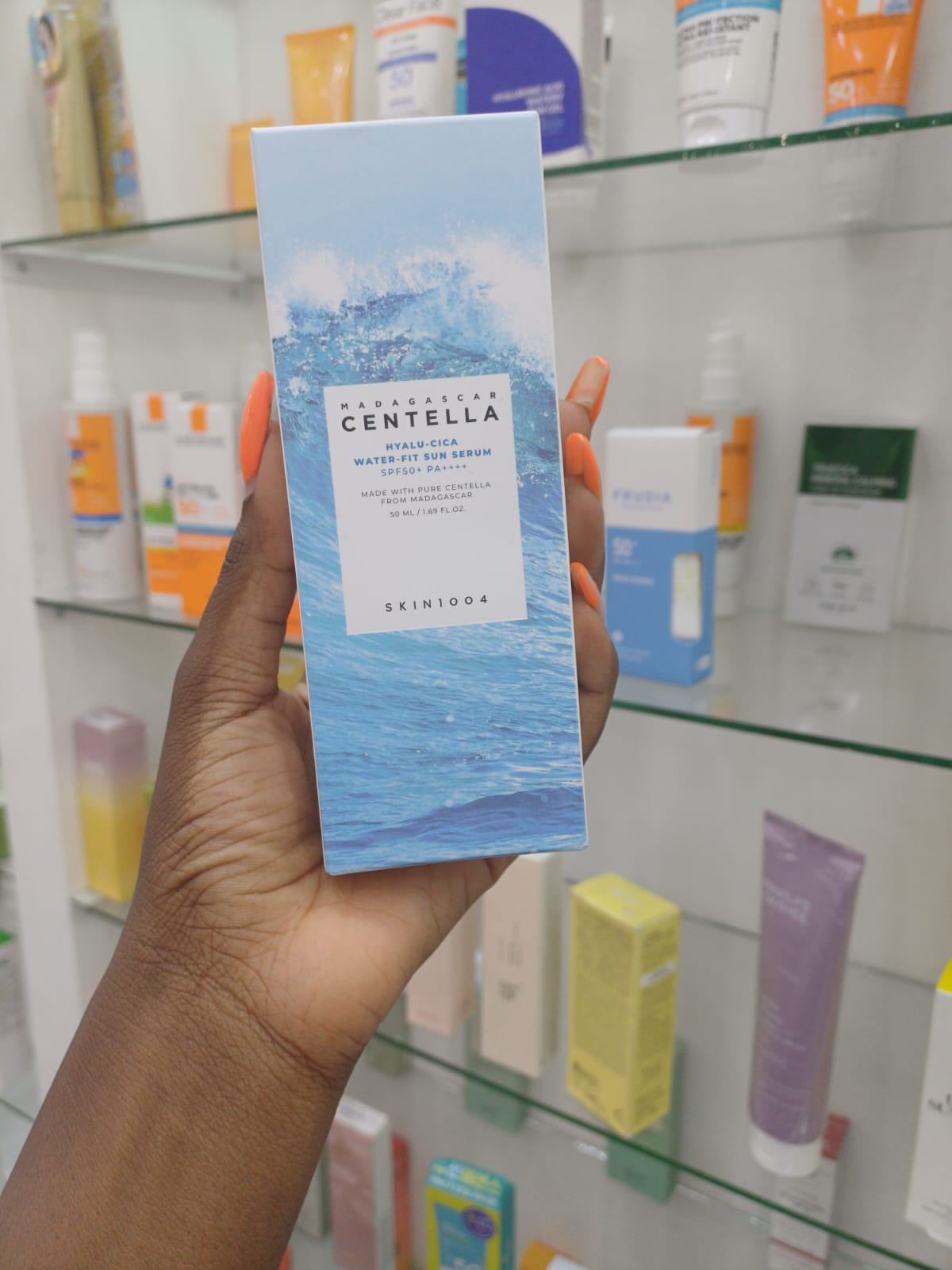 SKIN1004 Madagascar Centella HYALU-CICA Water-Fit Sun Serum SPF 50